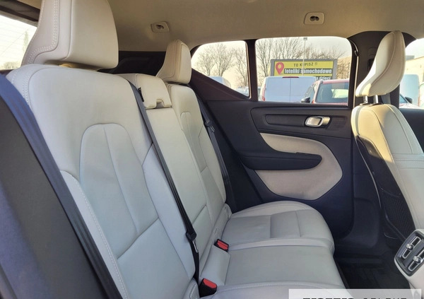 Volvo XC 40 cena 157777 przebieg: 68000, rok produkcji 2020 z Bielsk Podlaski małe 379